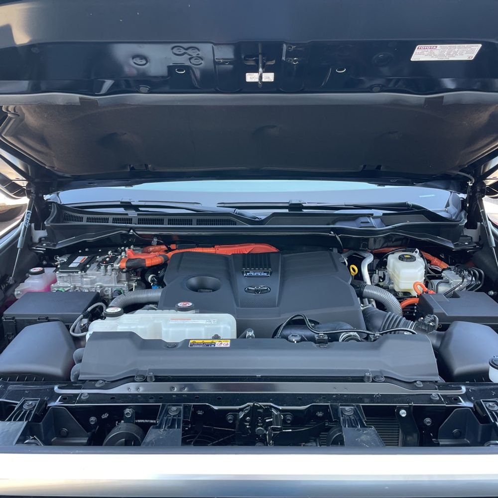 2024 Toyota Tundra Limited HV