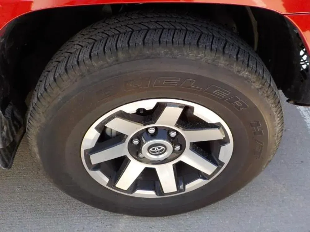 2024 Toyota 4Runner TRD Off Road