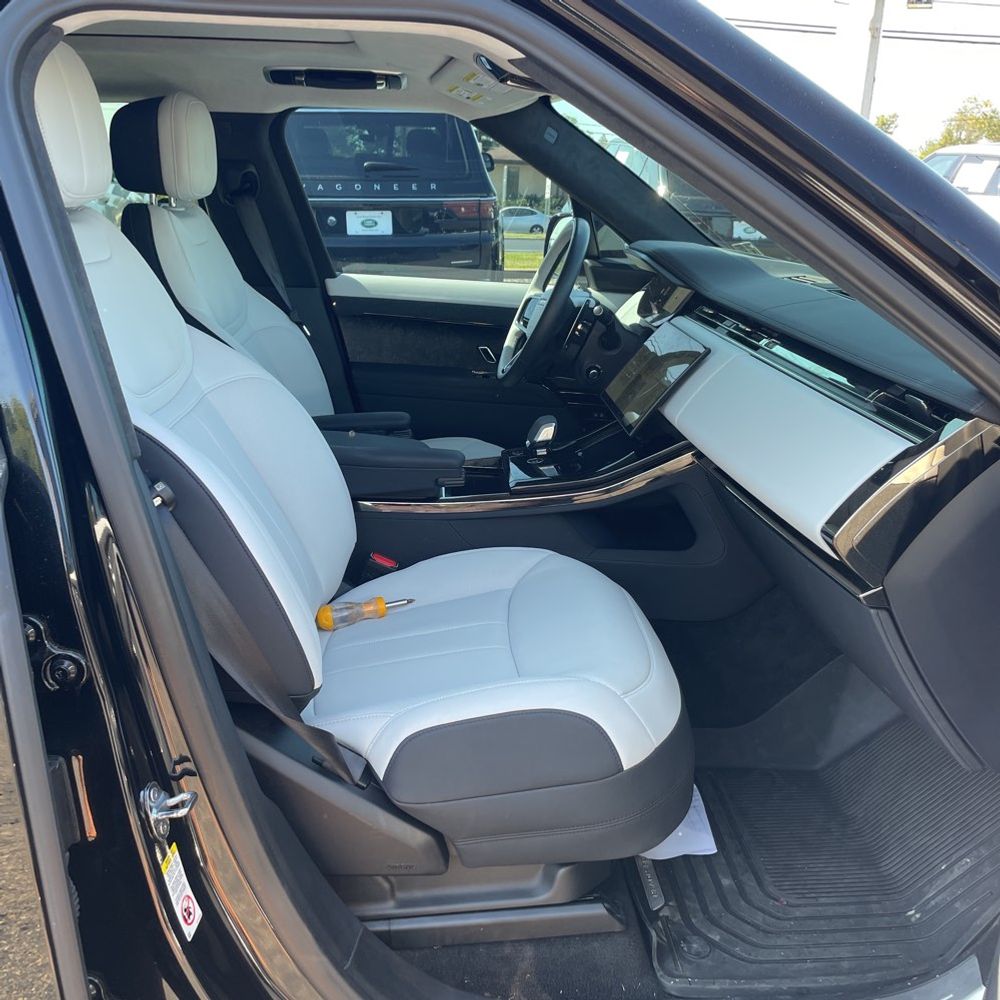 2024 Land Rover Range Rover Sport P550e Autobiography