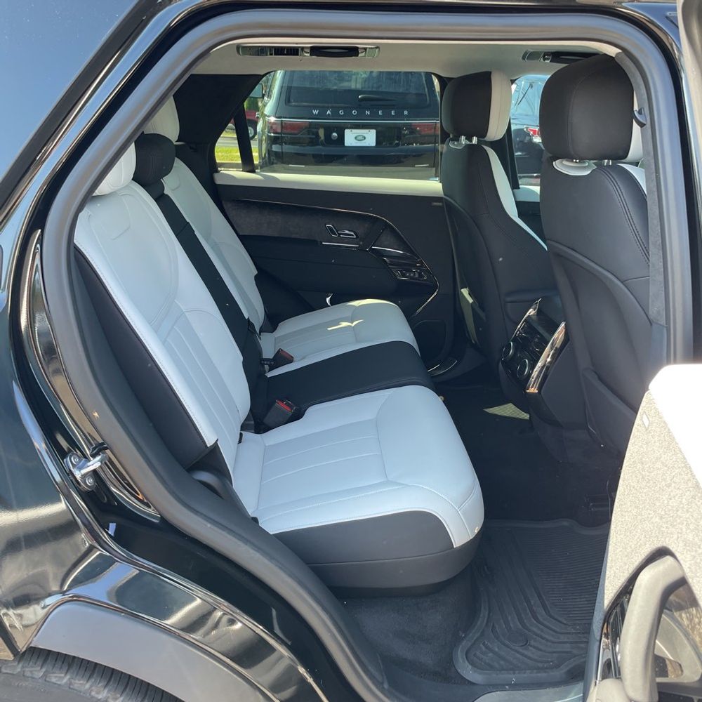 2024 Land Rover Range Rover Sport P550e Autobiography