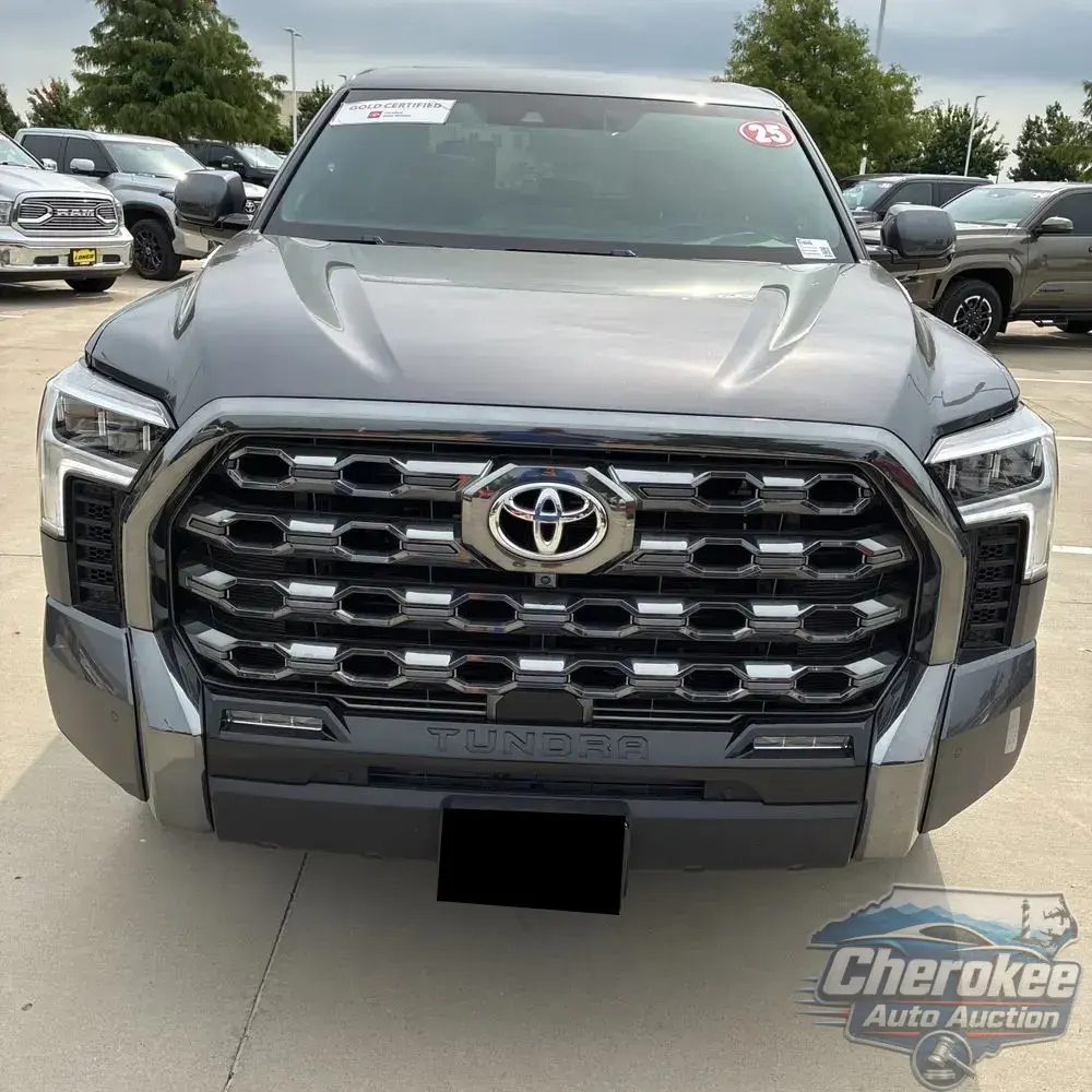 2025 Toyota Tundra Platinum HV