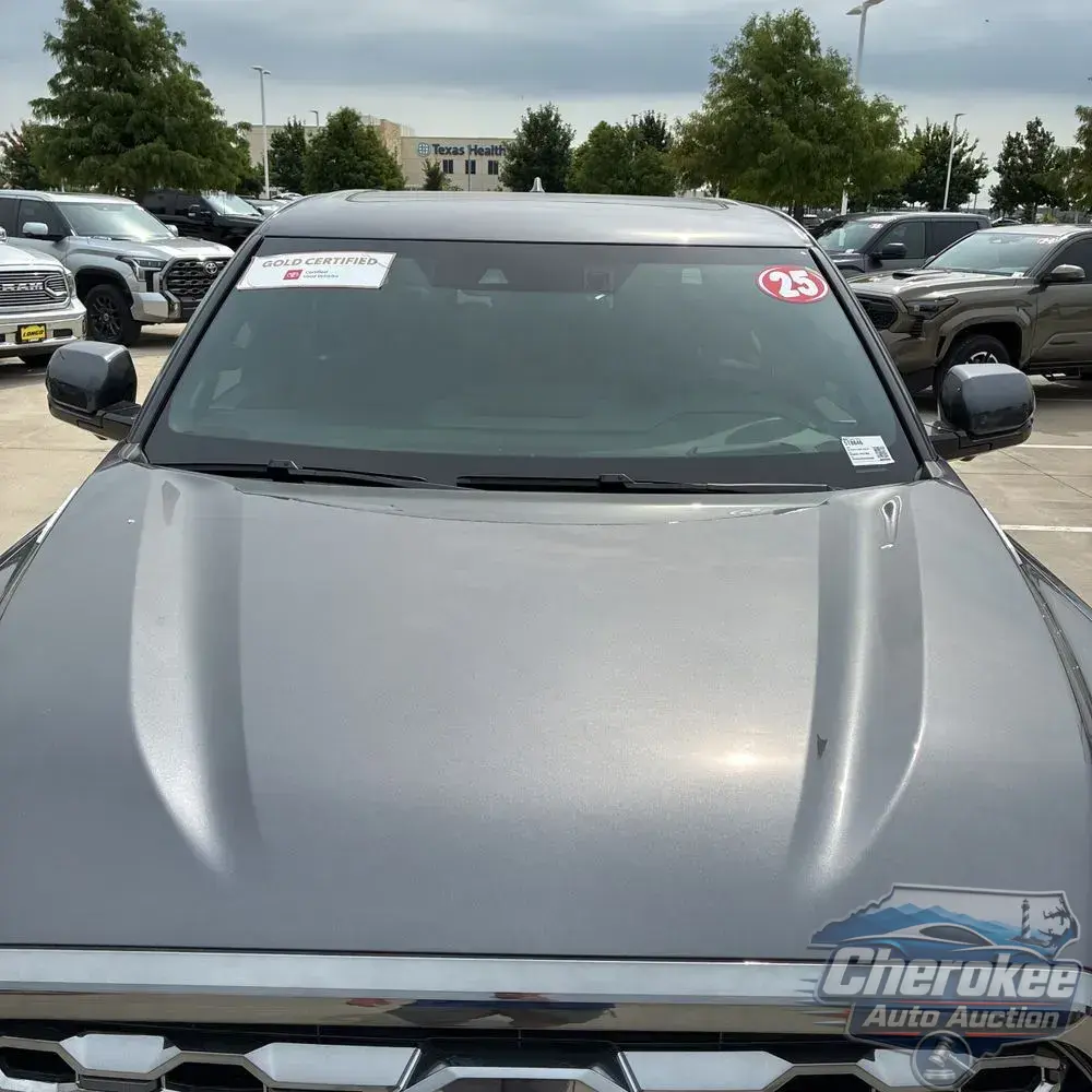 2025 Toyota Tundra Platinum HV