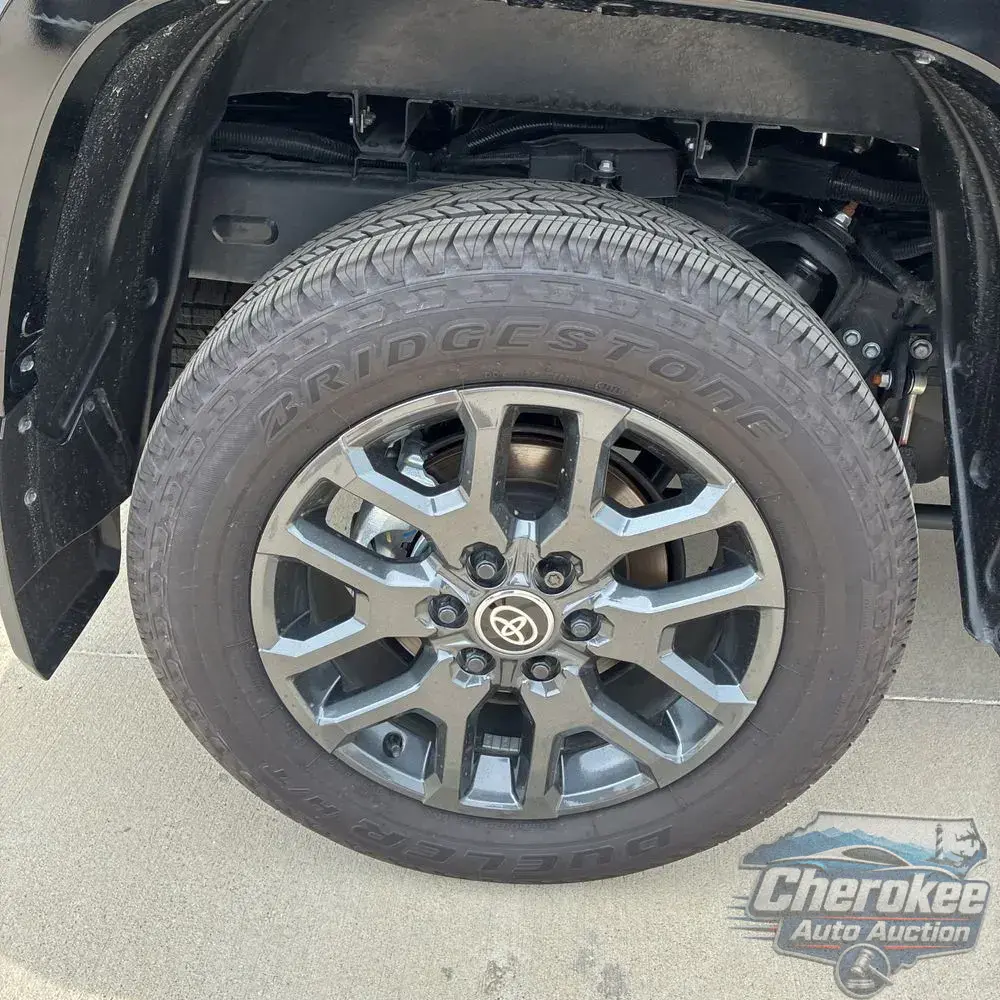 2025 Toyota Tundra Platinum HV