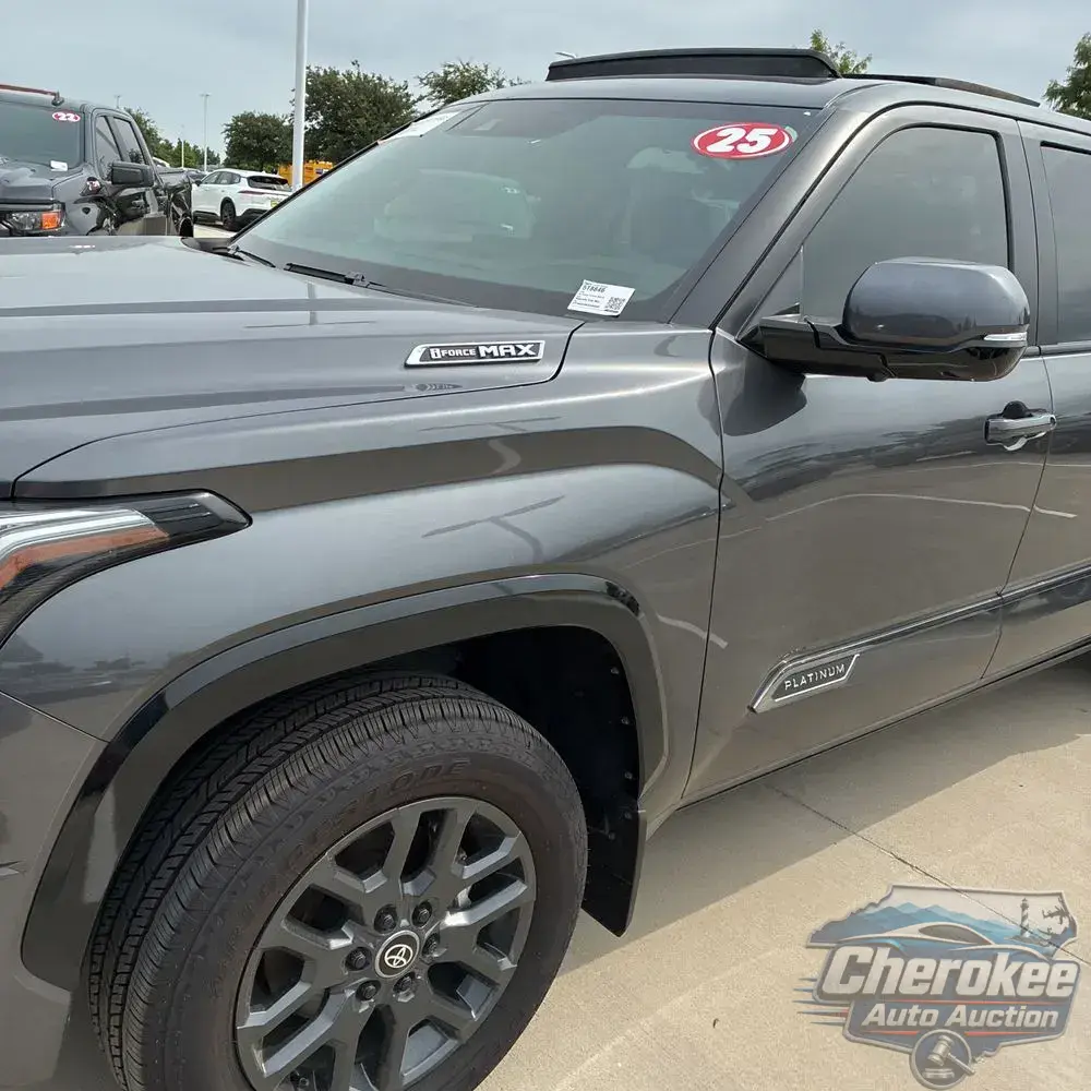2025 Toyota Tundra Platinum HV