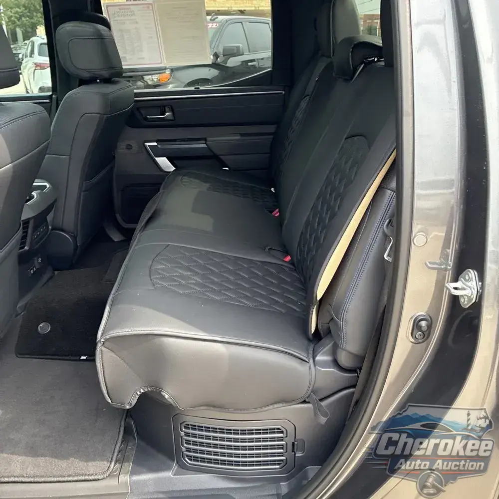 2025 Toyota Tundra Platinum HV