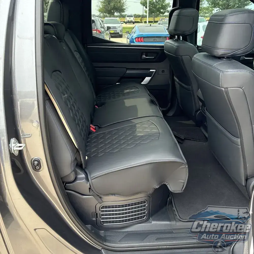 2025 Toyota Tundra Platinum HV