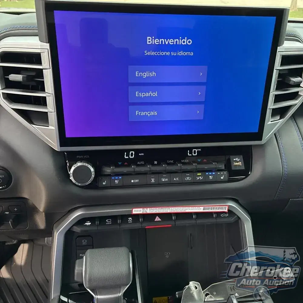 2025 Toyota Tundra Platinum HV
