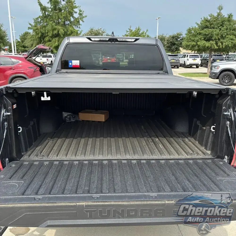 2025 Toyota Tundra Platinum HV