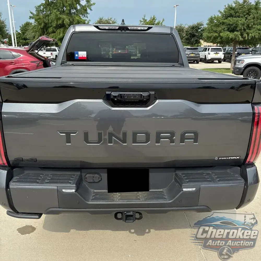 2025 Toyota Tundra Platinum HV