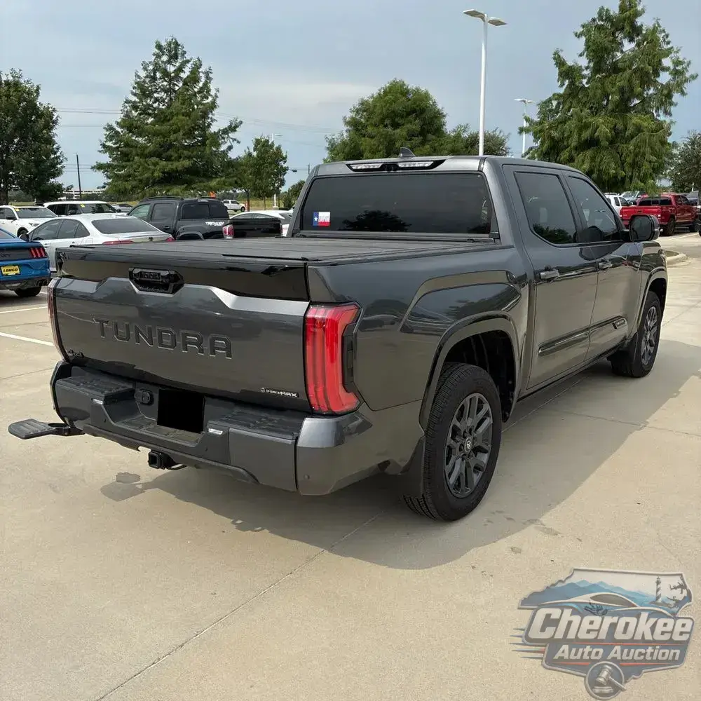 2025 Toyota Tundra Platinum HV