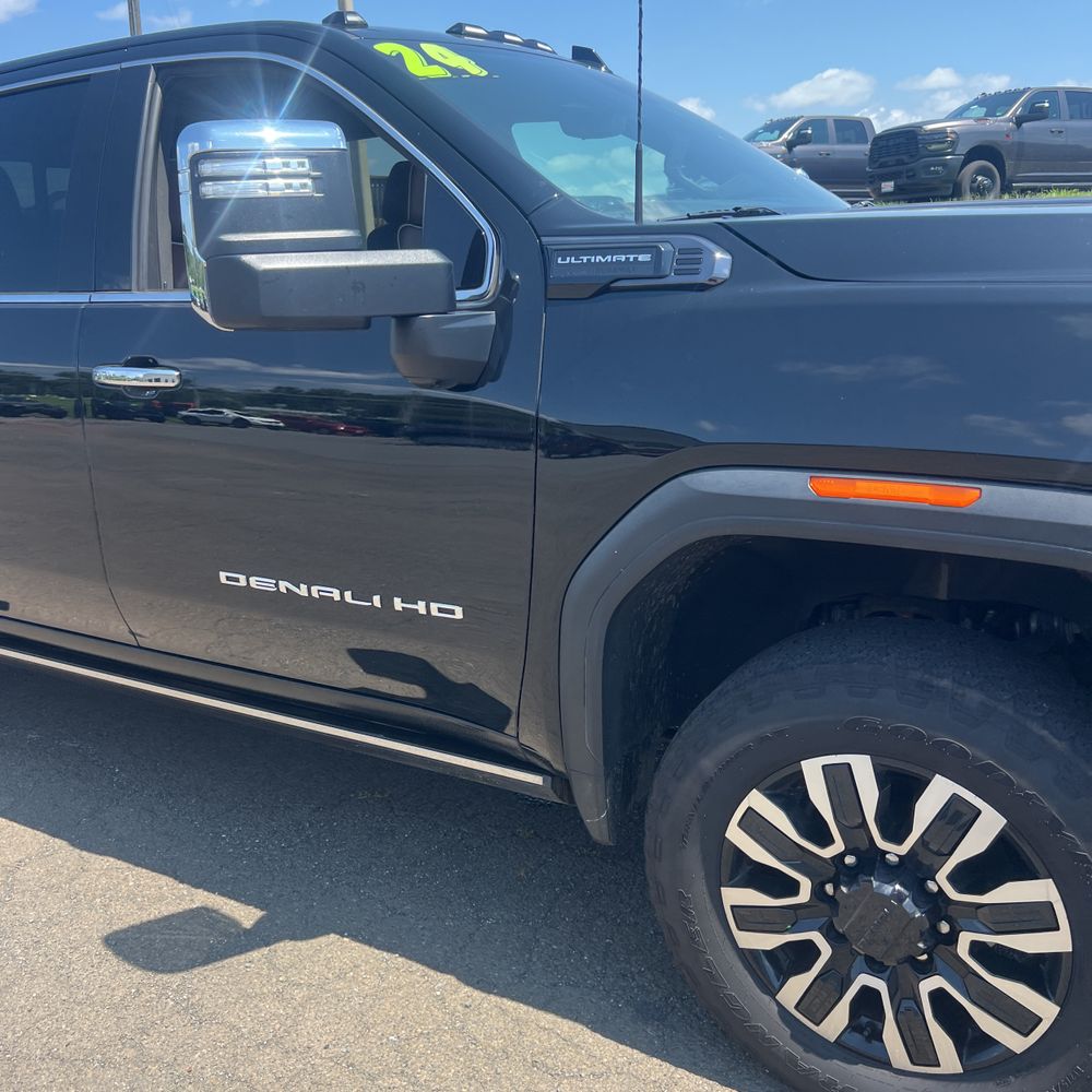 2024 GMC Sierra 2500HD Denali Ultimate
