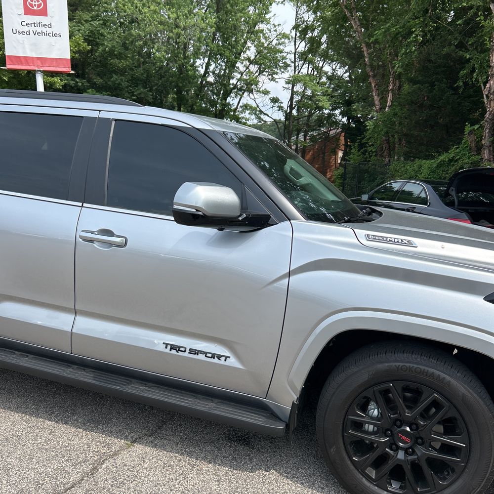 2024 Toyota Sequoia SR5