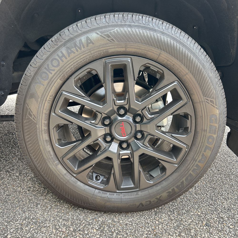 2024 Toyota Sequoia SR5