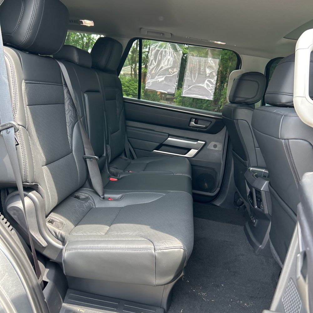 2024 Toyota Sequoia SR5