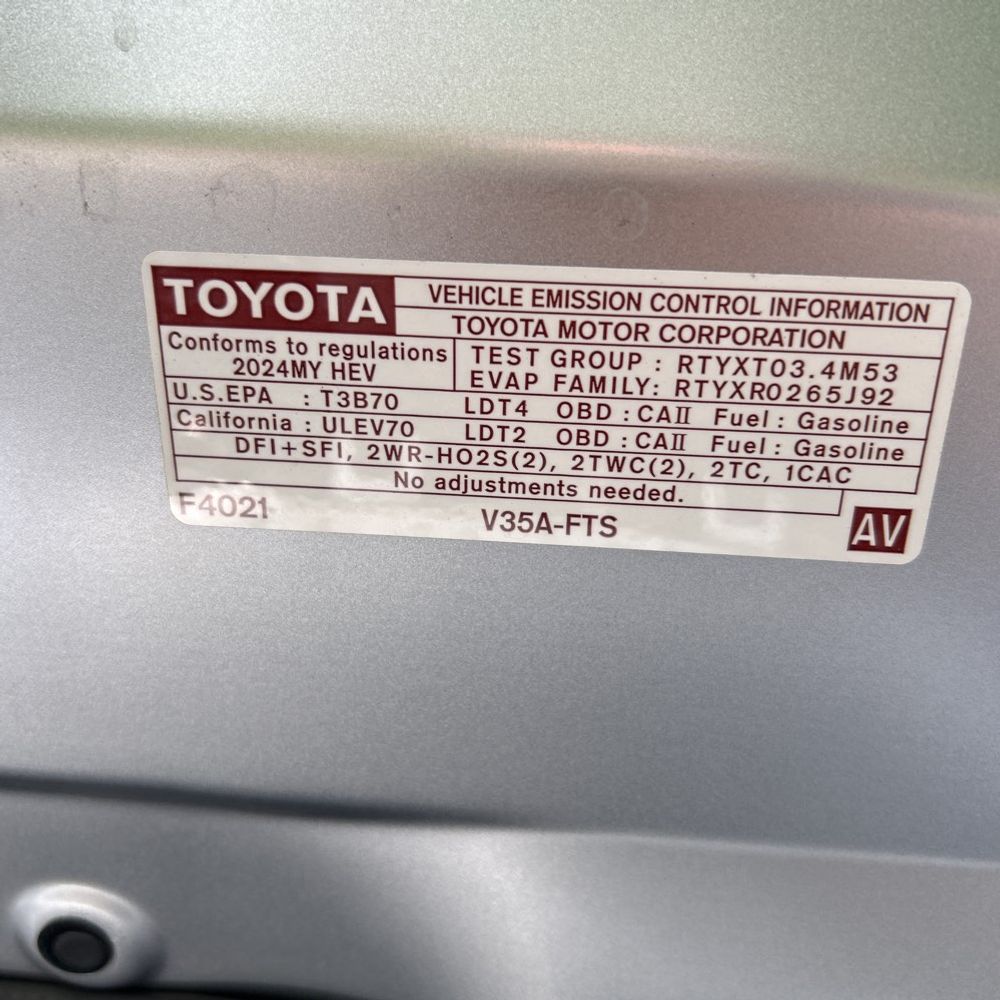 2024 Toyota Sequoia SR5