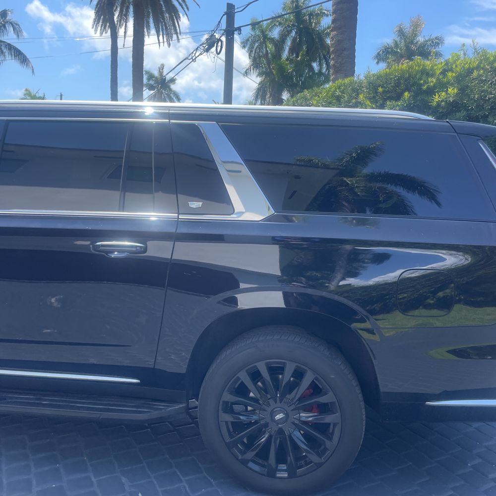 2023 Cadillac Escalade ESV Premium Luxury