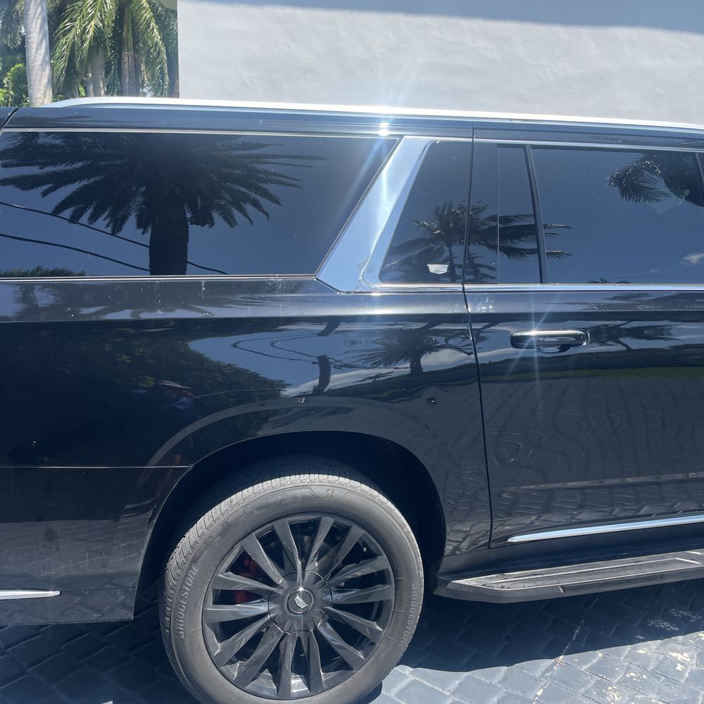2023 Cadillac Escalade ESV Premium Luxury