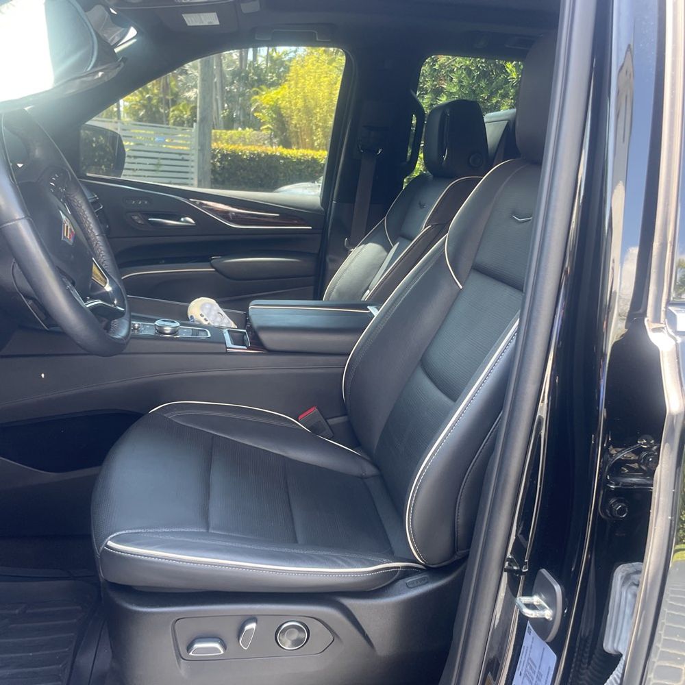 2023 Cadillac Escalade ESV Premium Luxury