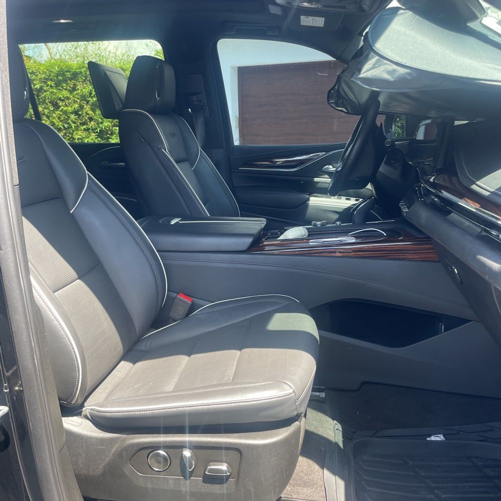 2023 Cadillac Escalade ESV Premium Luxury