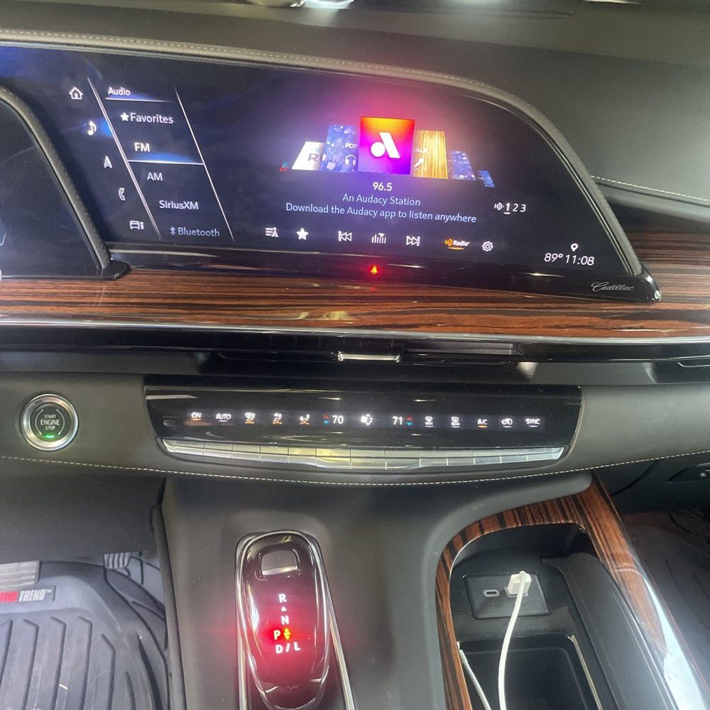 2023 Cadillac Escalade ESV Premium Luxury
