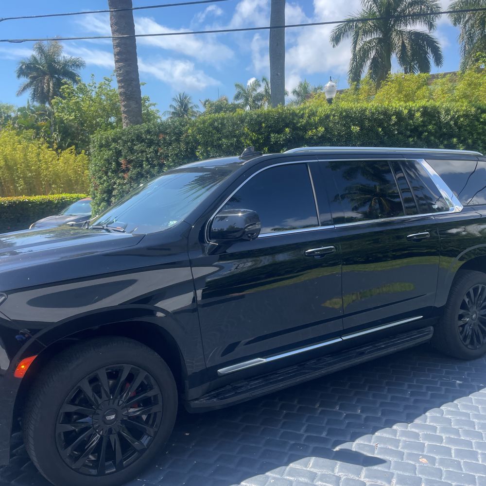 2023 Cadillac Escalade ESV Premium Luxury