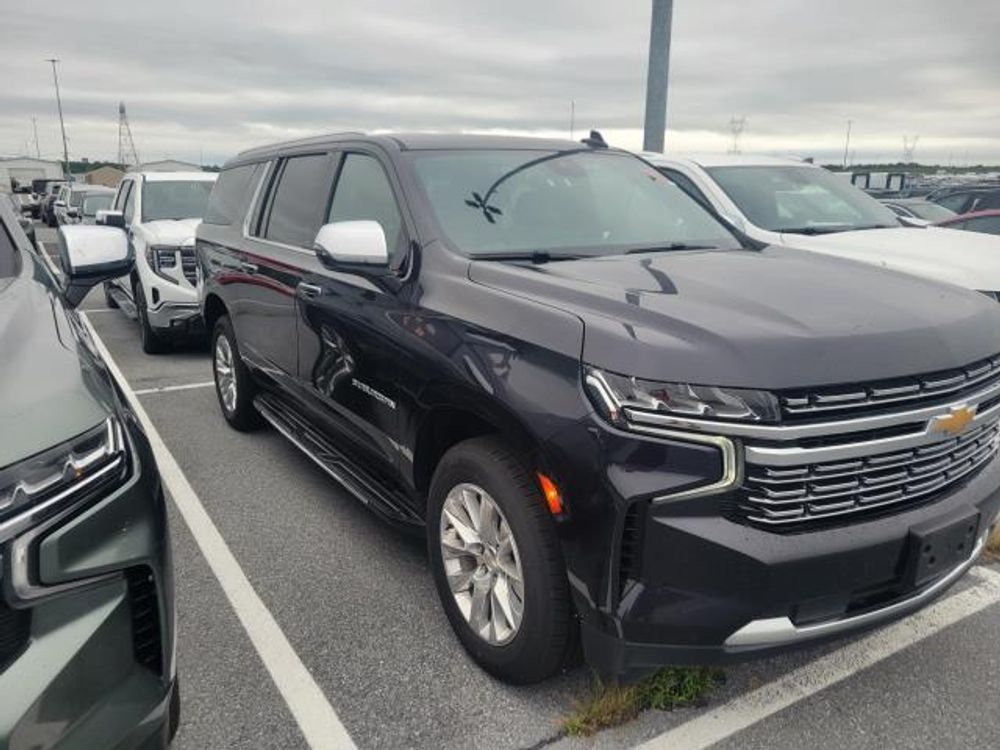 2023 Chevrolet Suburban Premier