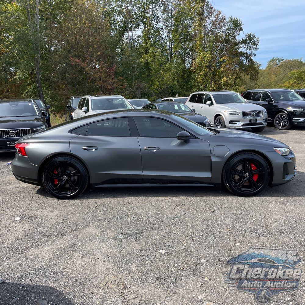 2023 Audi e-tron GT Premium Plus