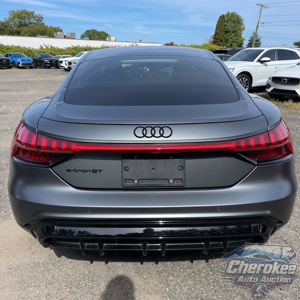 2023 Audi e-tron GT Premium Plus