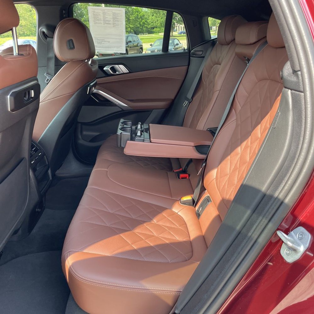 2024 BMW X6 XDrive40i