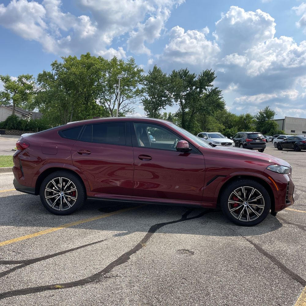 2024 BMW X6 XDrive40i