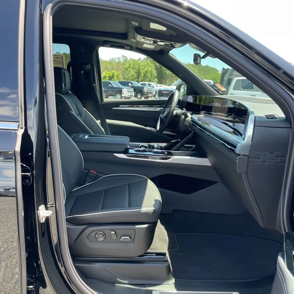 2025 Cadillac Escalade Premium Luxury