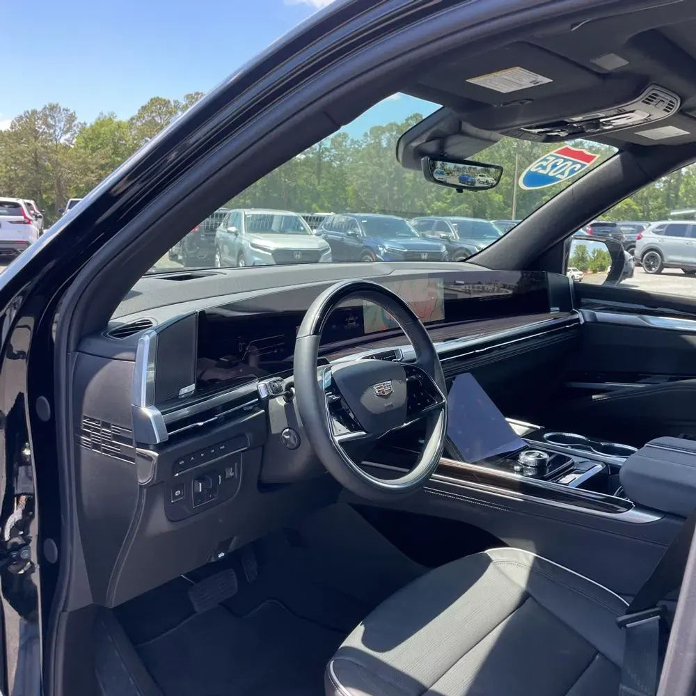 2025 Cadillac Escalade Premium Luxury