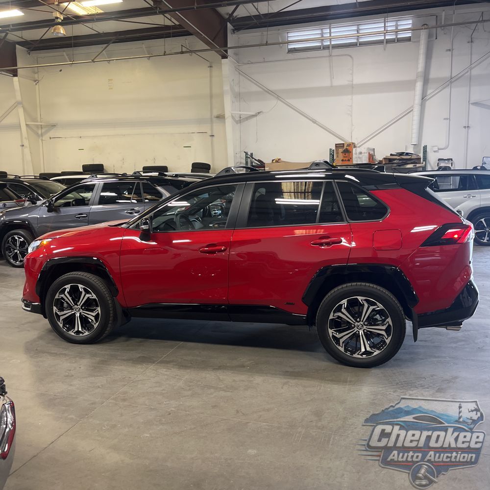 2025 Toyota RAV4 Plug-in Hybrid XSE