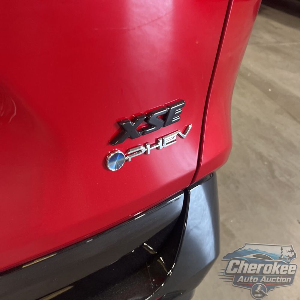 2025 Toyota RAV4 Plug-in Hybrid XSE