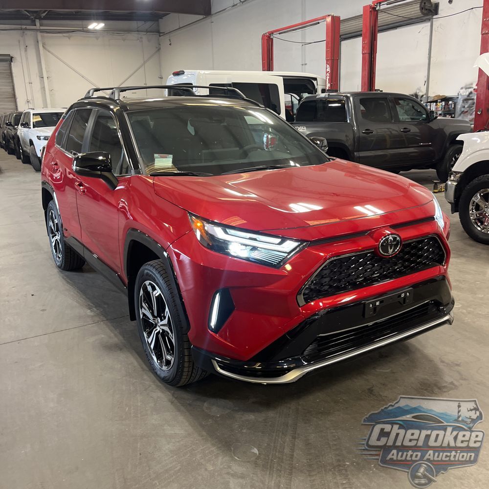 2025 Toyota RAV4 Plug-in Hybrid XSE