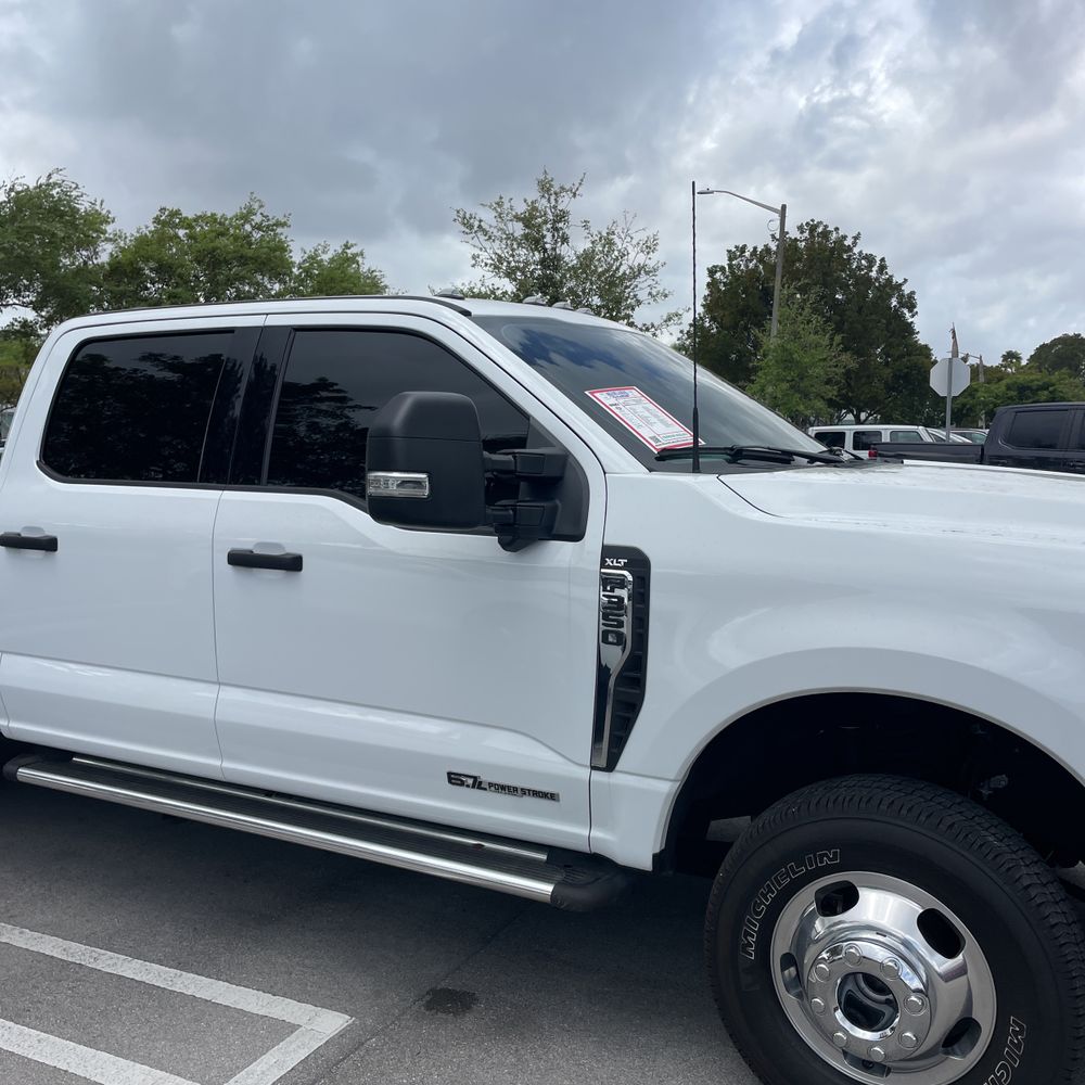 2023 Ford F-350 Super Duty XLT