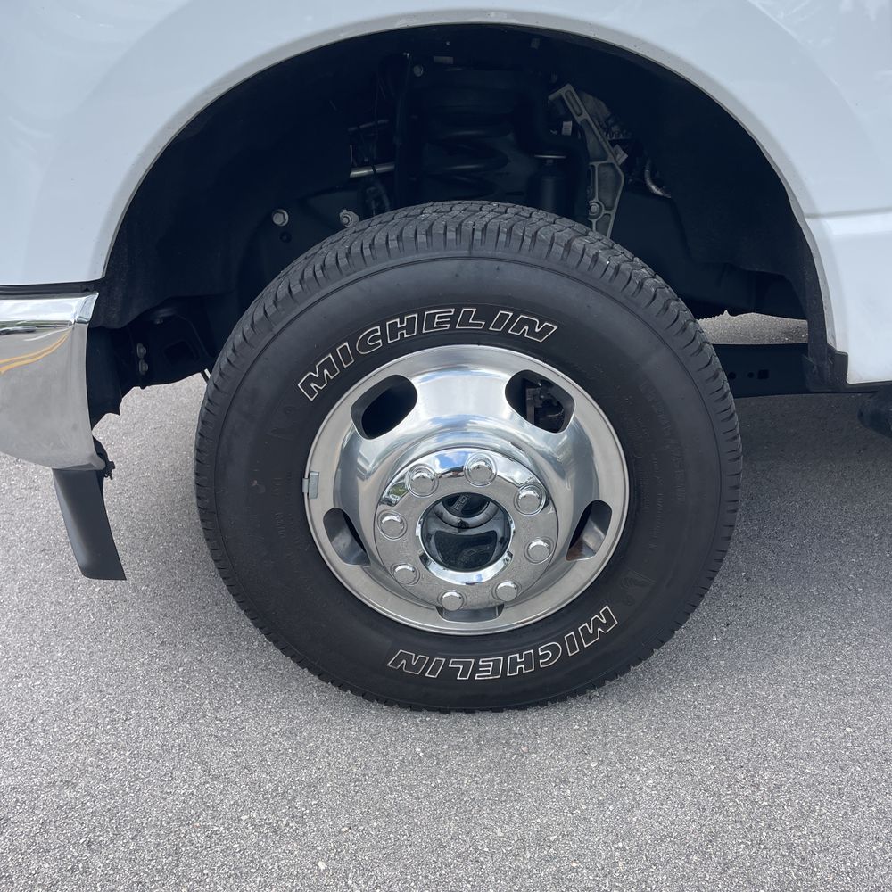 2023 Ford F-350 Super Duty XLT
