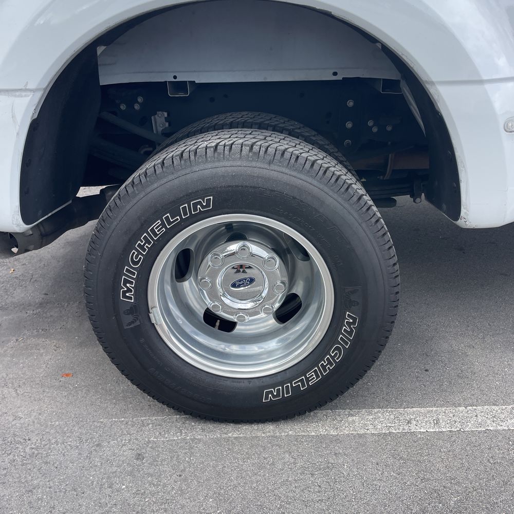 2023 Ford F-350 Super Duty XLT