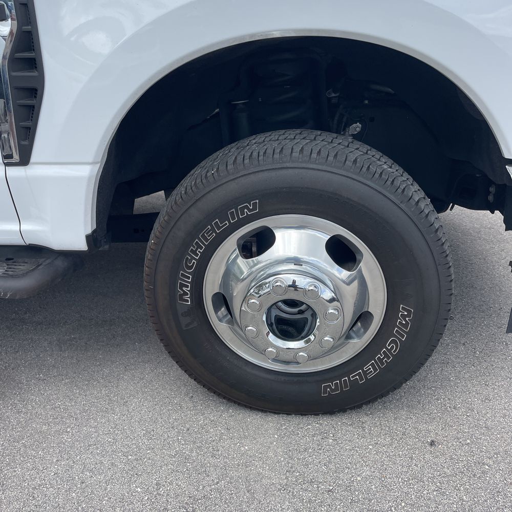 2023 Ford F-350 Super Duty XLT