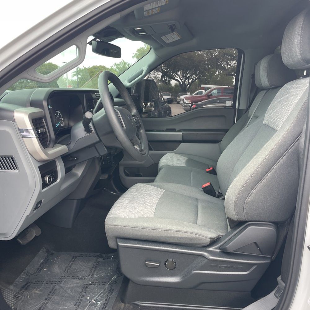 2023 Ford F-350 Super Duty XLT
