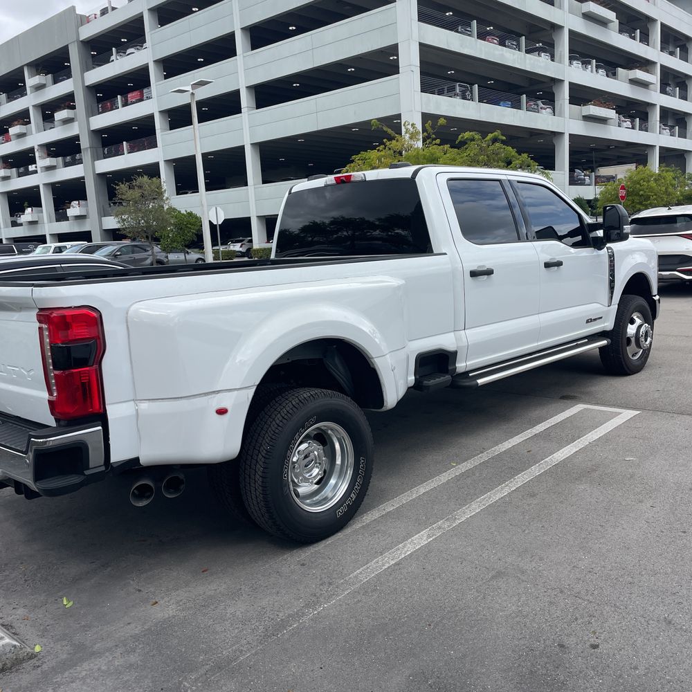 2023 Ford F-350 Super Duty XLT