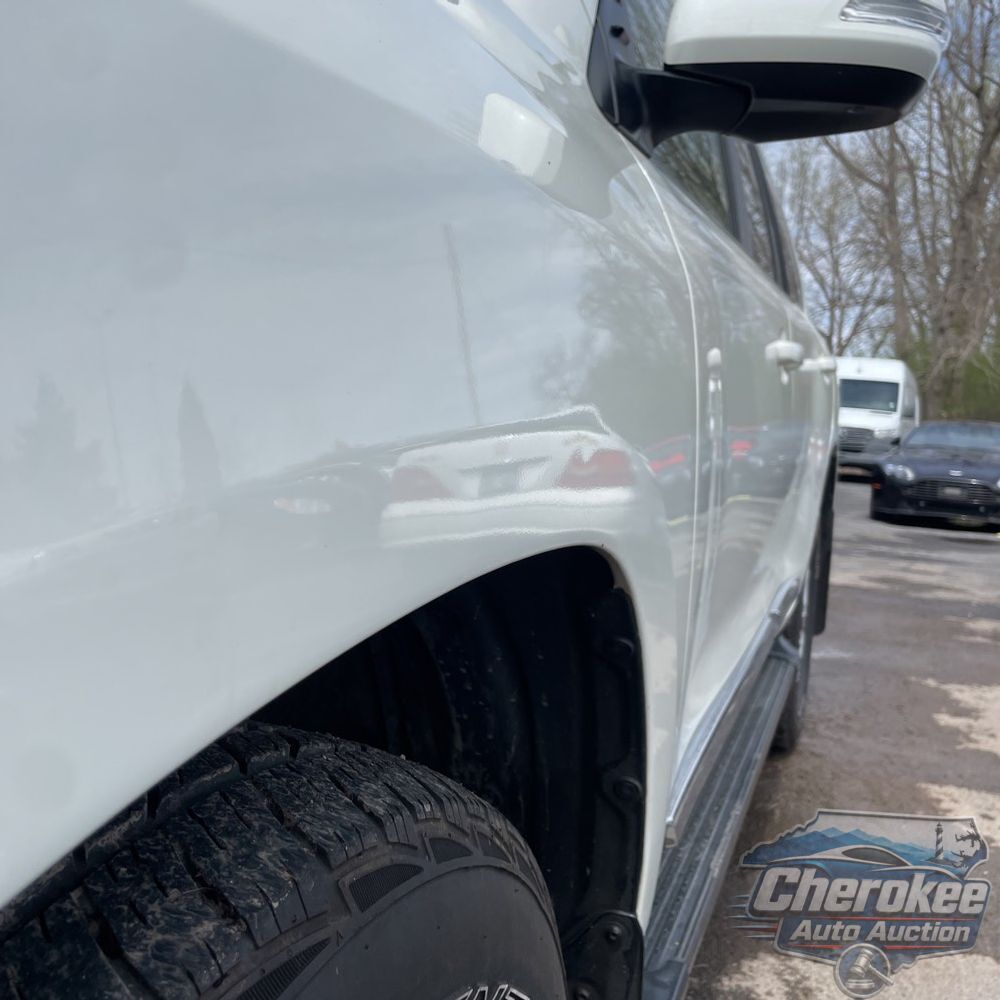 2017 Toyota Land Cruiser Base