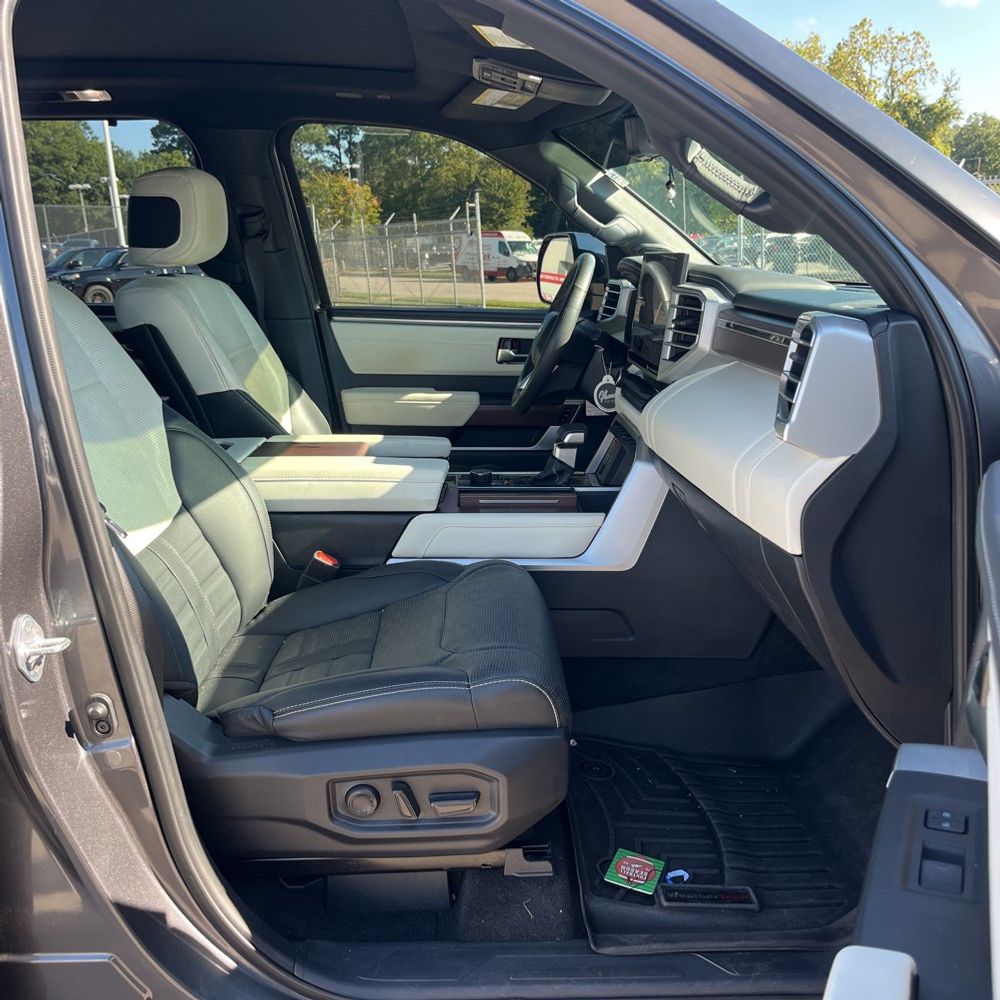 2024 Toyota Sequoia Capstone