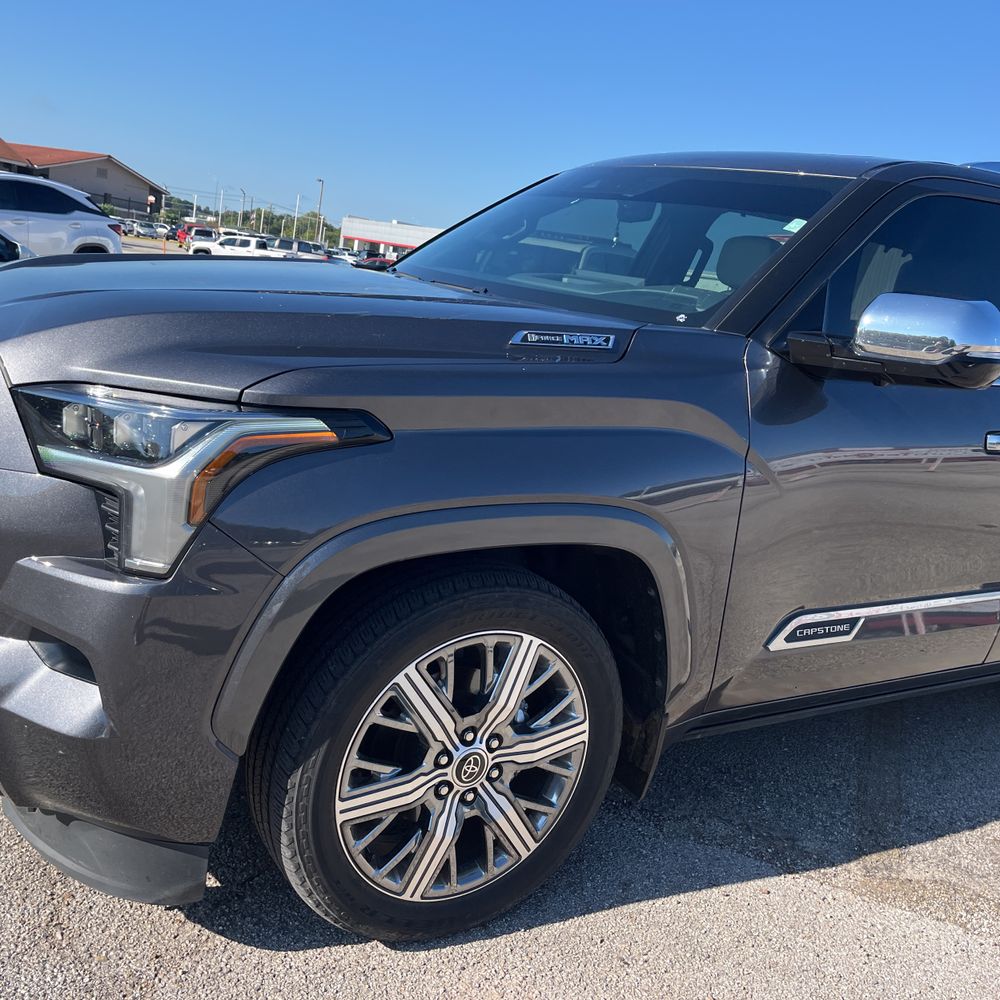 2024 Toyota Sequoia Capstone