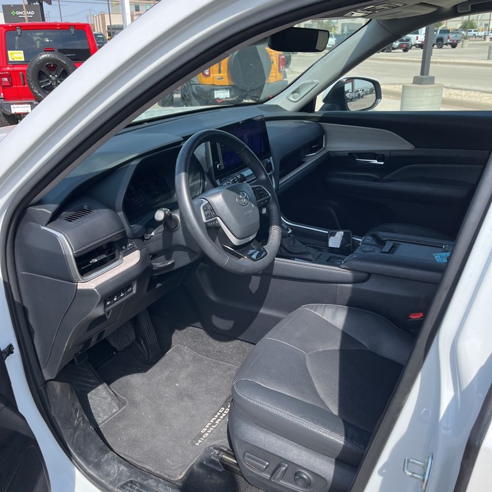 2024 Toyota Grand Highlander Hybrid Limited