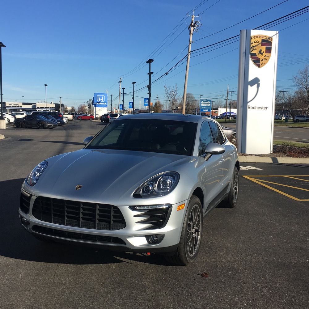 2016 Porsche Macan S