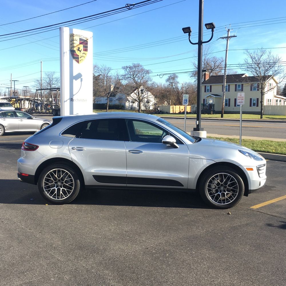 2016 Porsche Macan S