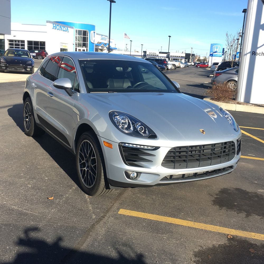 2016 Porsche Macan S