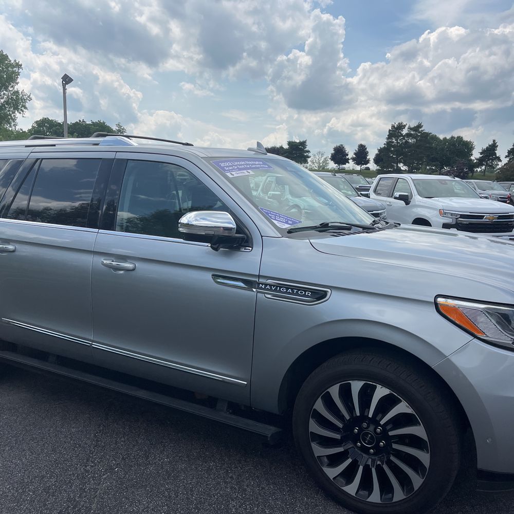 2022 Lincoln Navigator L Black Label