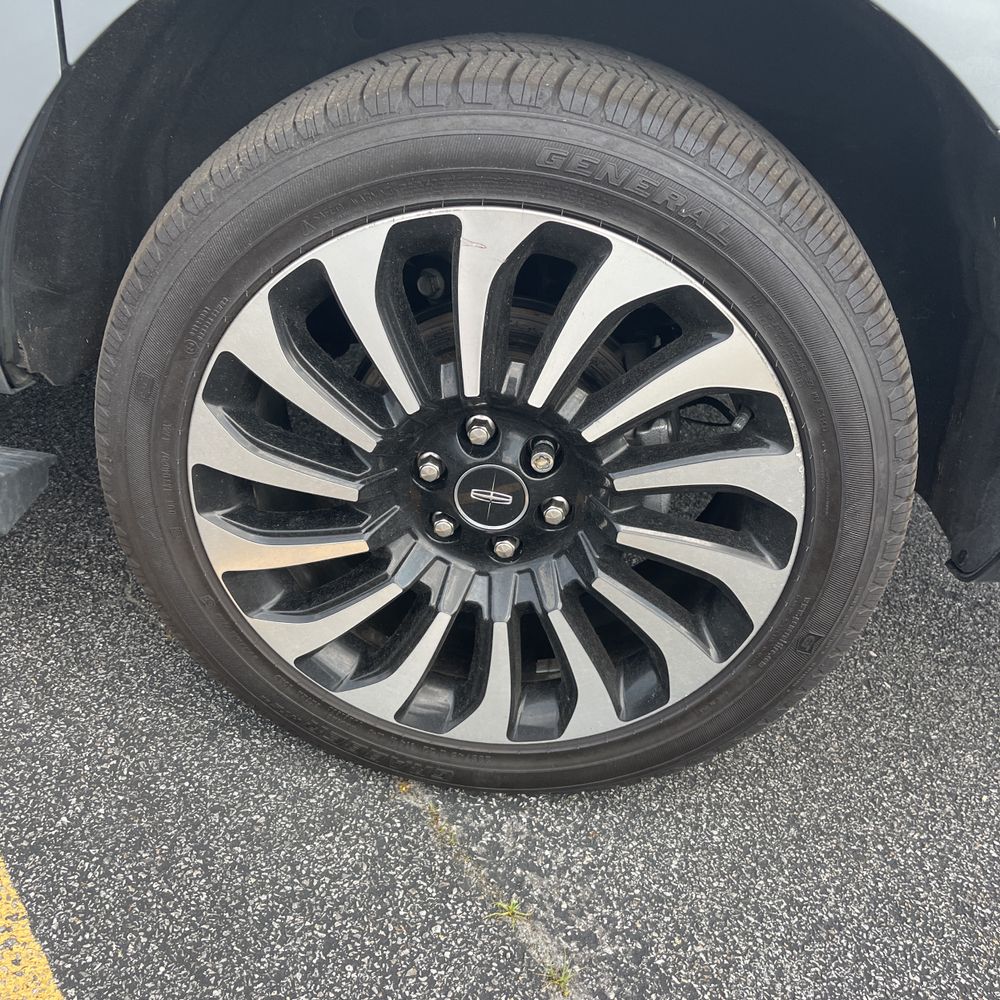 2022 Lincoln Navigator L Black Label